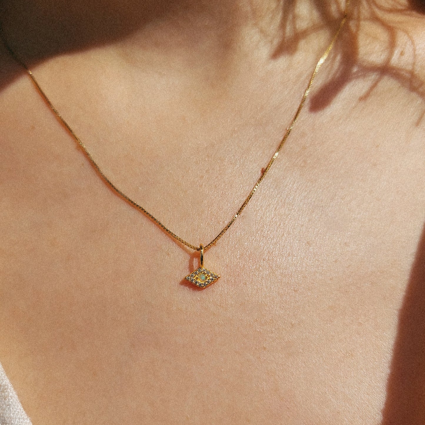 Amuleto Opal Evil Eye