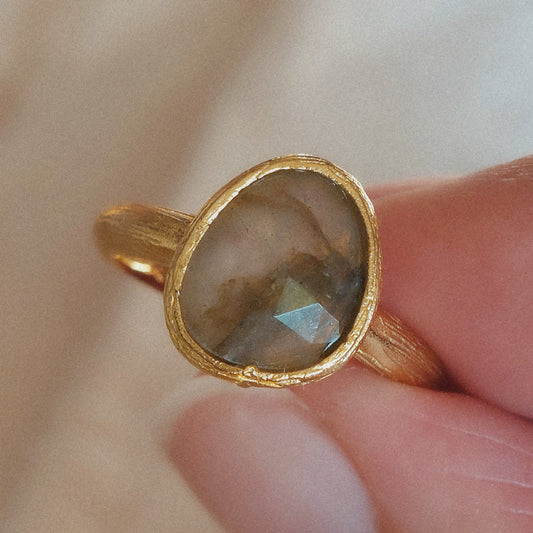 Anillo Aura – Labradorita